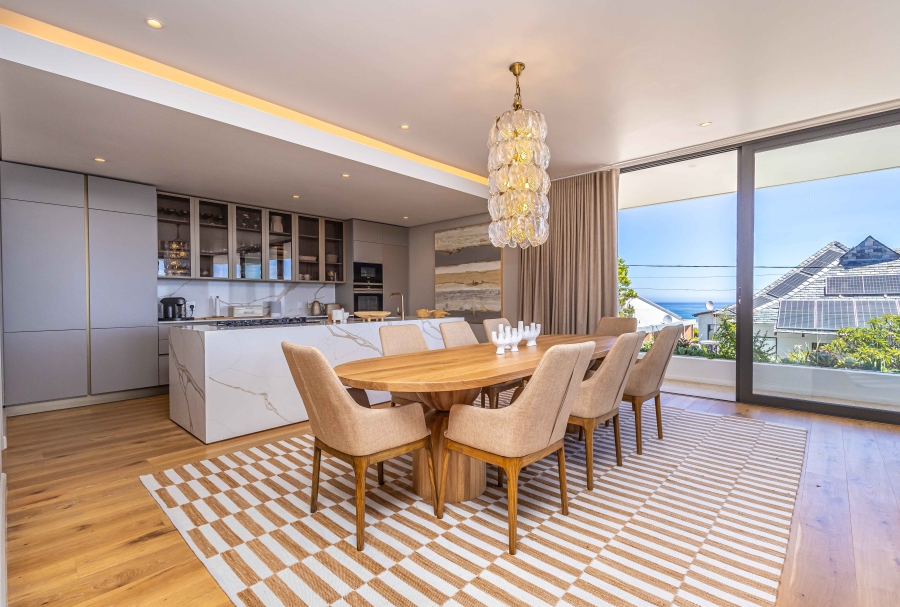 4 Bedroom Property for Sale in Fresnaye Western Cape